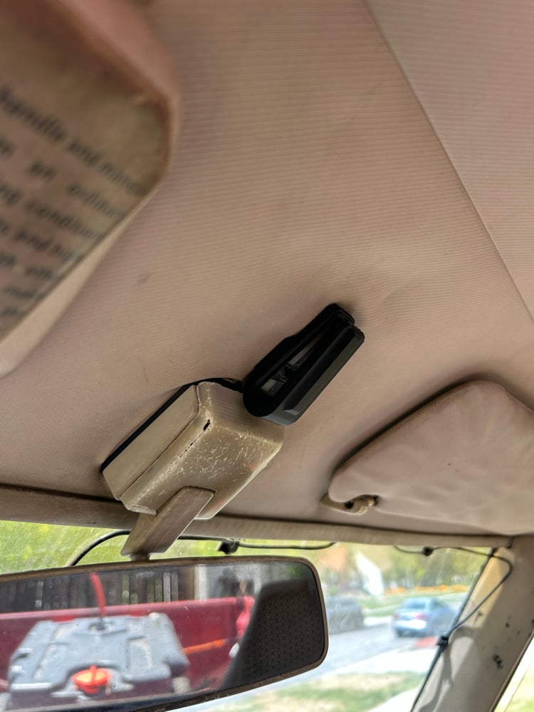 84-88 Toyota Truck and 4Runner Sunglasses/Hat Clip