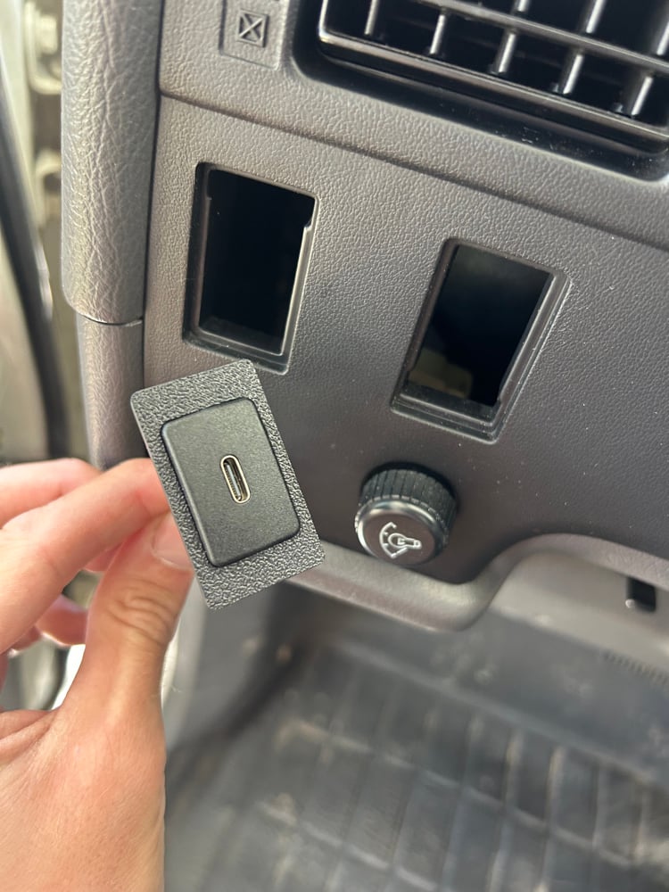 Toyota Switch Blank USB C Kit 